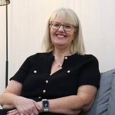 Vicki Riches